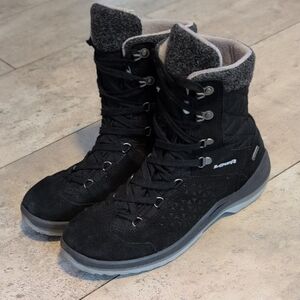 Lowa Women's Black Hiking Boots Gore-tex